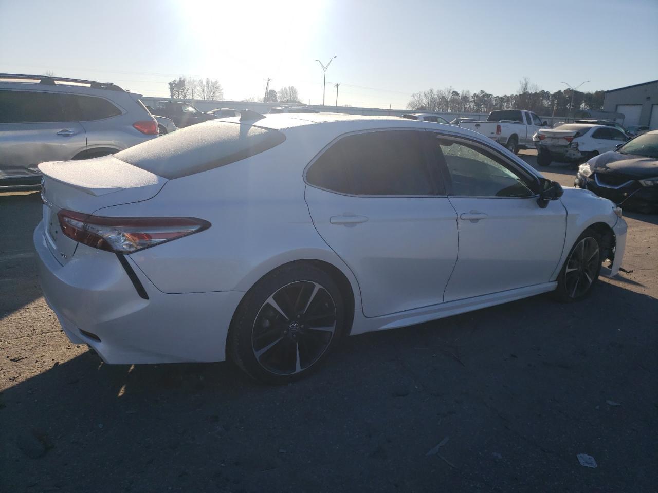 2019 TOYOTA CAMRY XSE - Image 3
