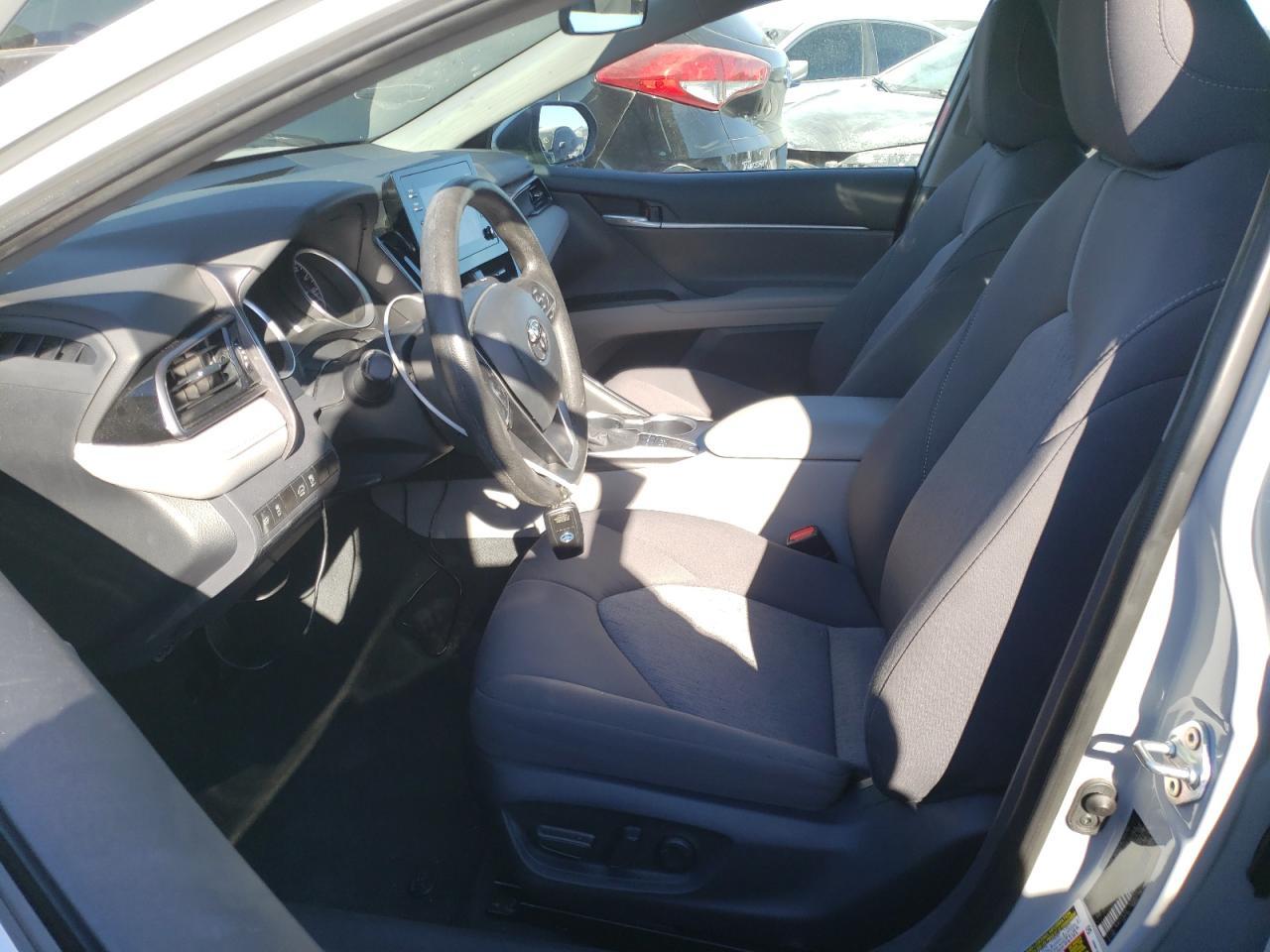 2023 TOYOTA CAMRY LE - Фото 7