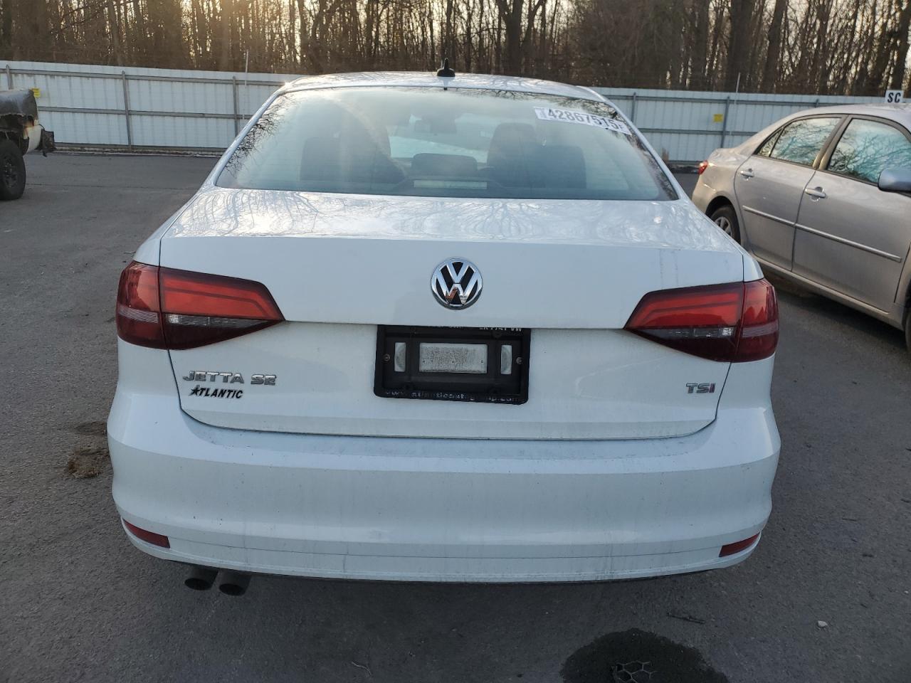 2017 VOLKSWAGEN JETTA SE - Image 6