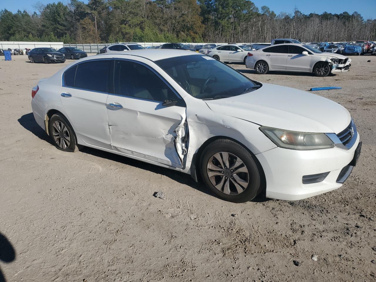 2014 HONDA ACCORD LX - Image 4