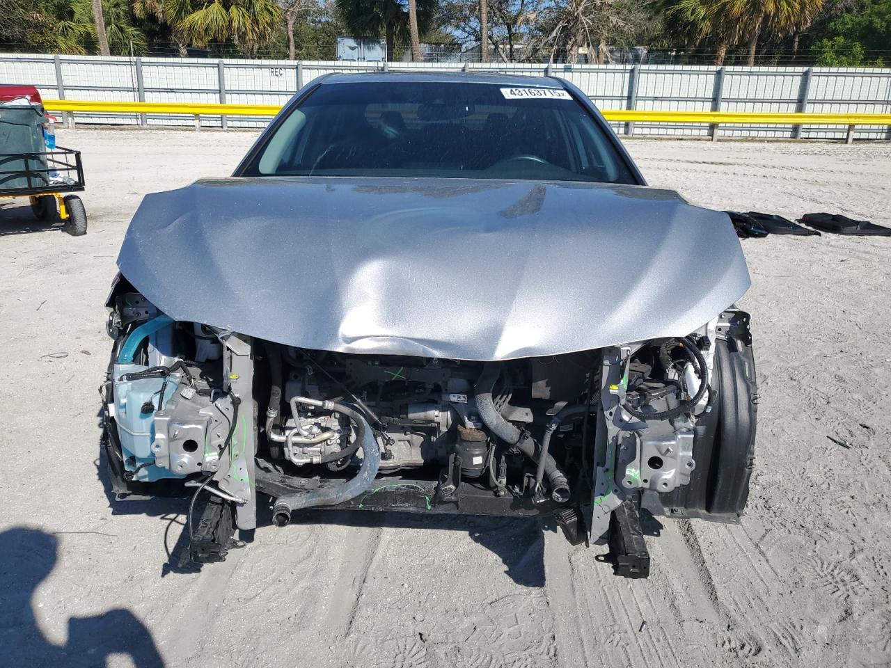 2021 TOYOTA CAMRY SE - Фото 5
