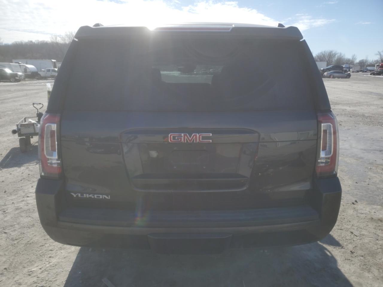 2016 GMC YUKON SLT - Фото 6