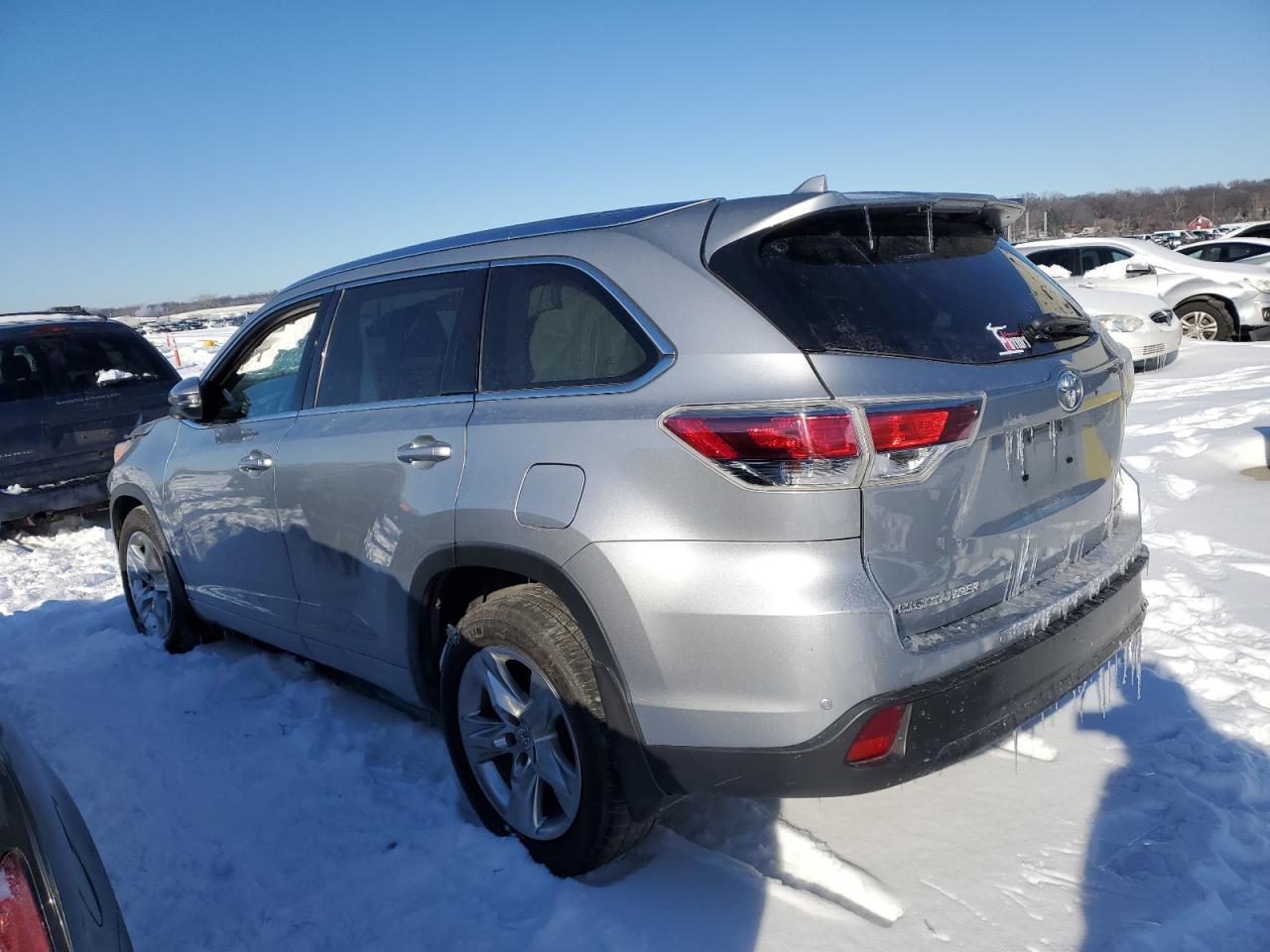 2015 TOYOTA HIGHLANDER - Image 2