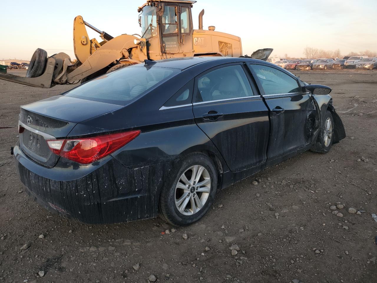 2013 HYUNDAI SONATA GLS - Image 3