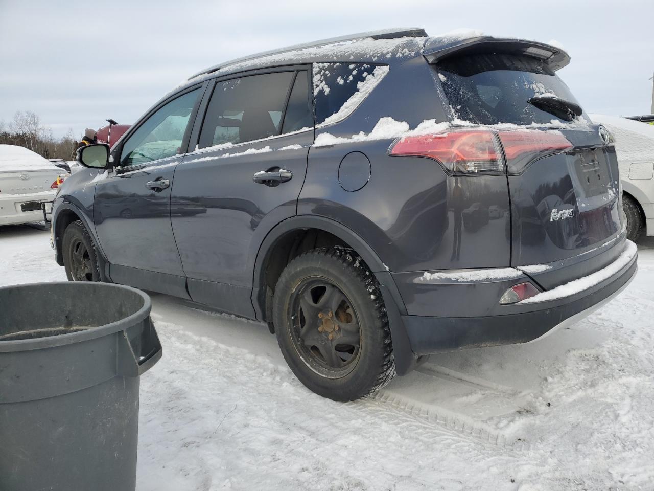 2016 TOYOTA RAV4 XLE - Фото 2