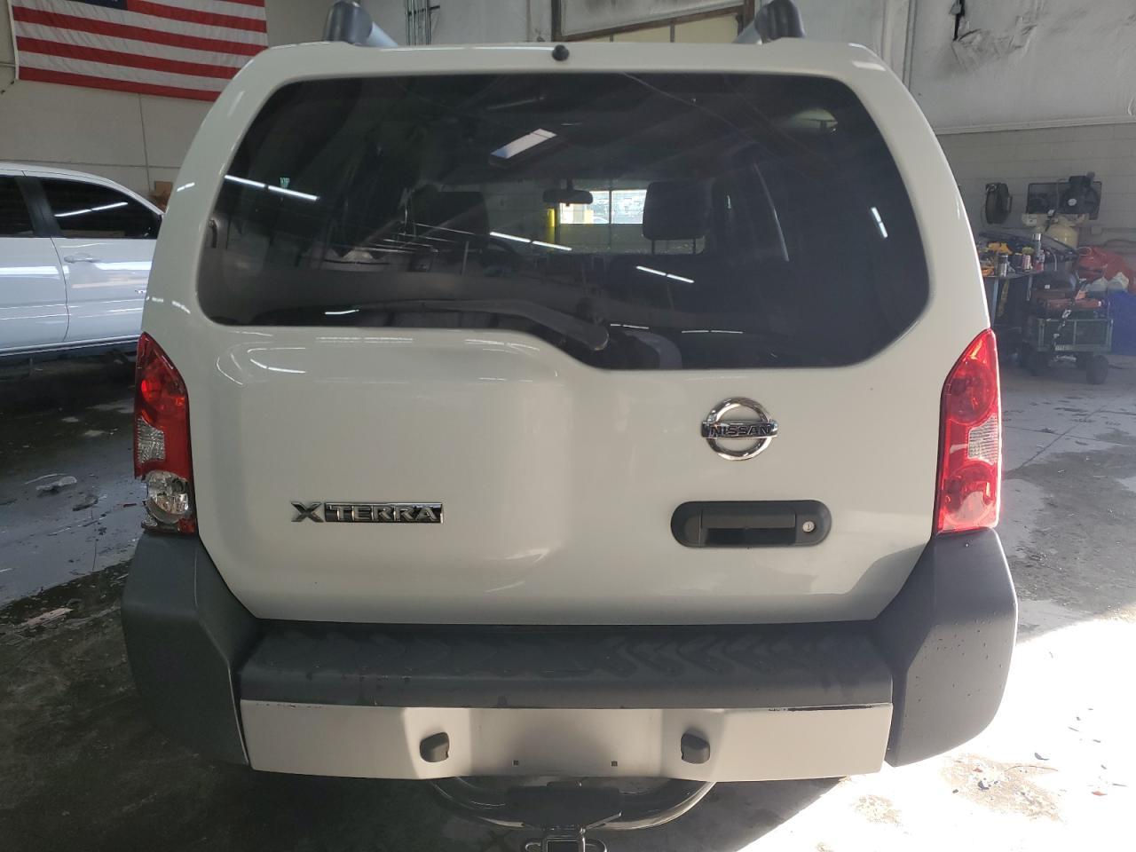 2013 NISSAN XTERRA X - Image 6