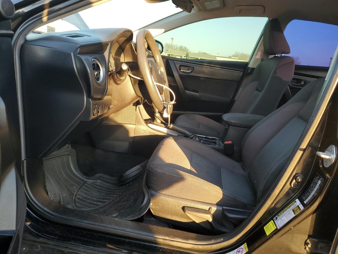 2018 TOYOTA COROLLA L - Image 7