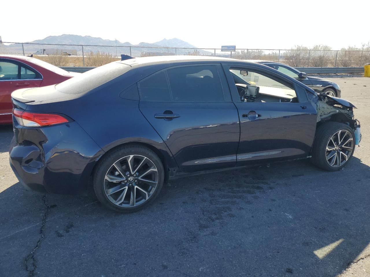 2022 TOYOTA COROLLA SE - Фото 3