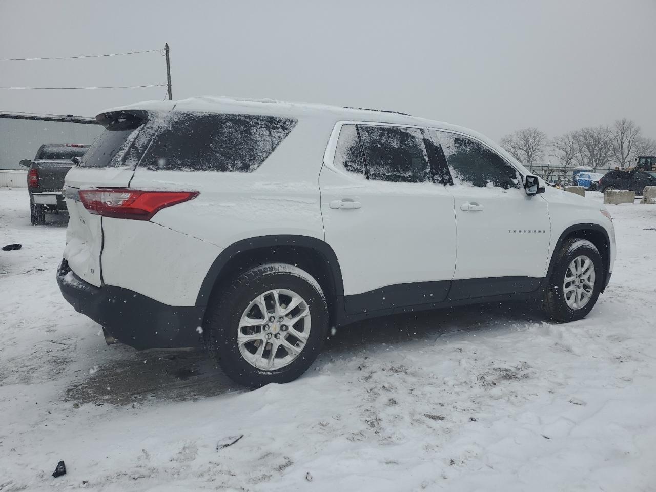 2018 CHEVROLET TRAVERSE L - Фото 3