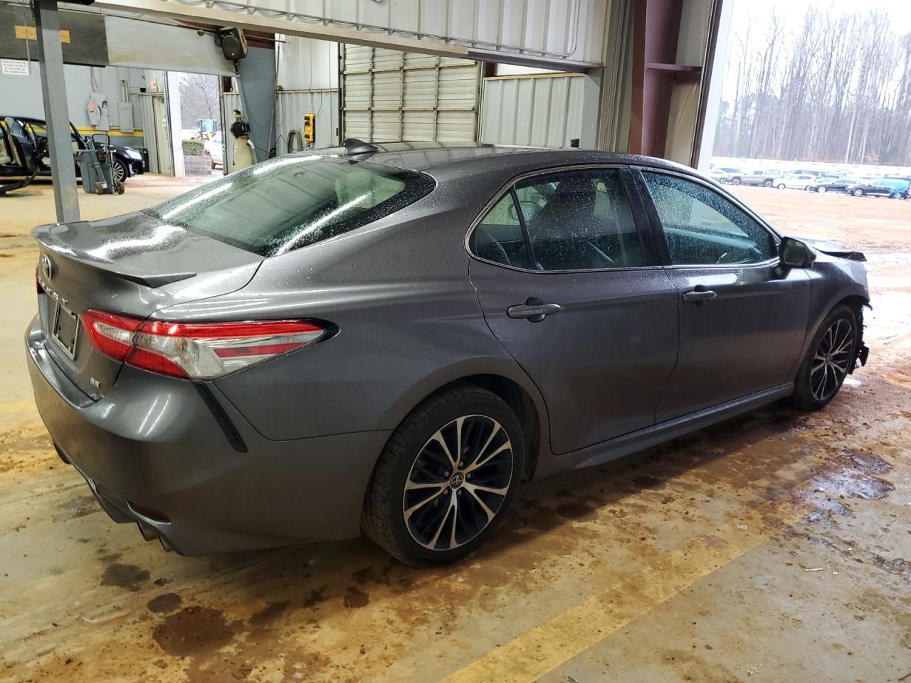 2019 TOYOTA CAMRY L - Image 3