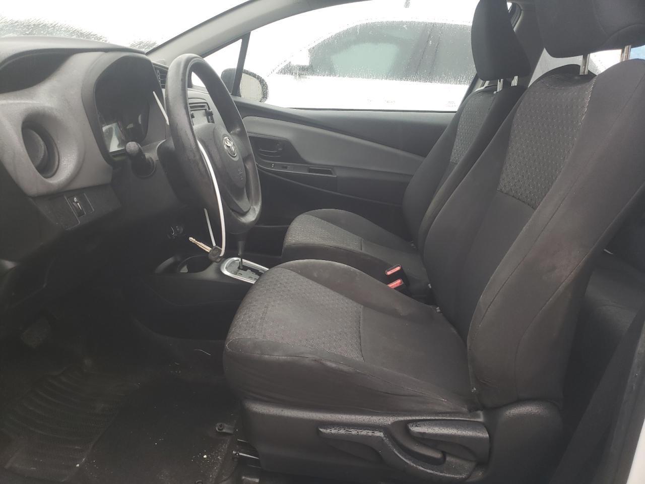 2015 TOYOTA YARIS - Фото 7
