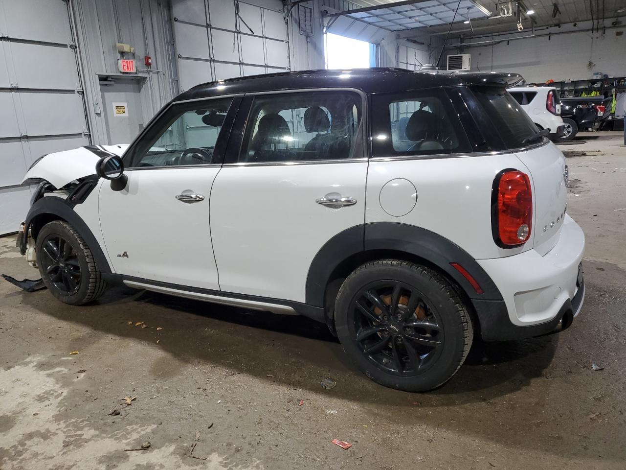 2015 MINI COOPER S C - Image 2
