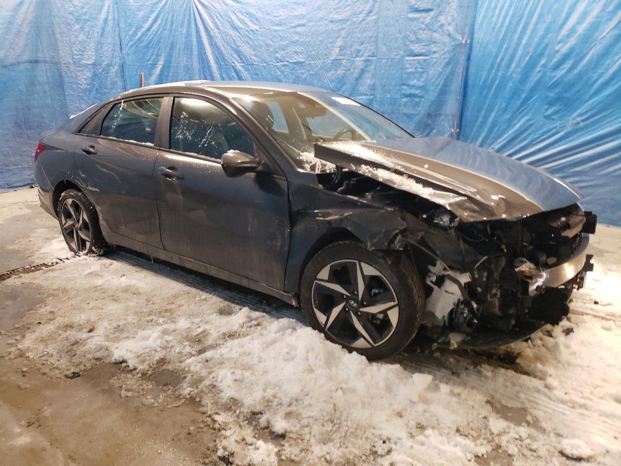 2023 HYUNDAI ELANTRA SE - Image 4