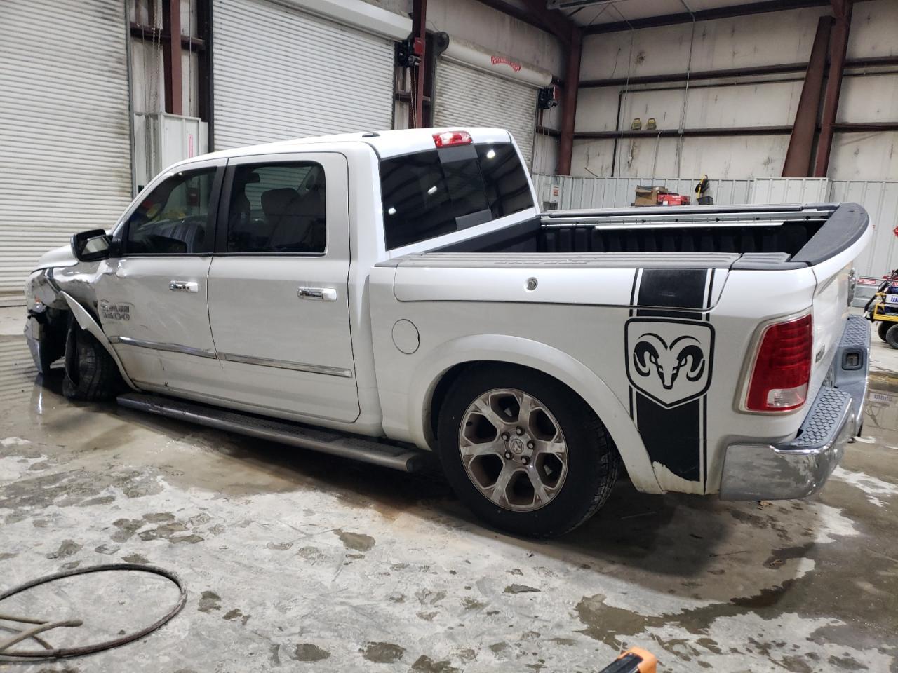 2014 RAM 1500 LARAM - Фото 2