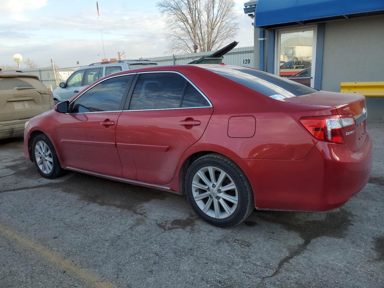 2013 TOYOTA CAMRY L - Image 2