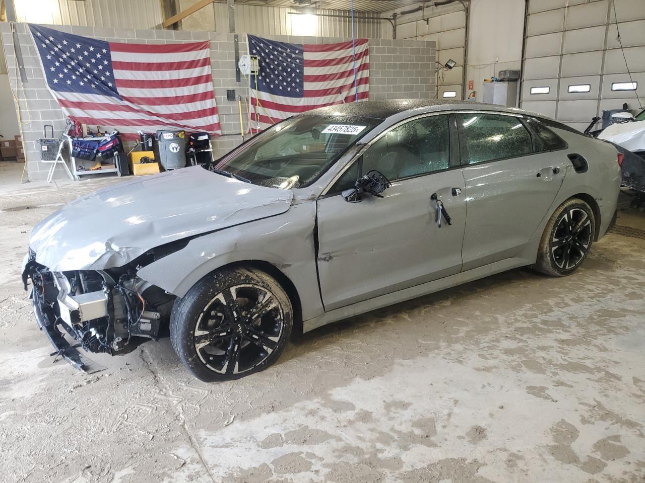2023 KIA K5 GT LINE