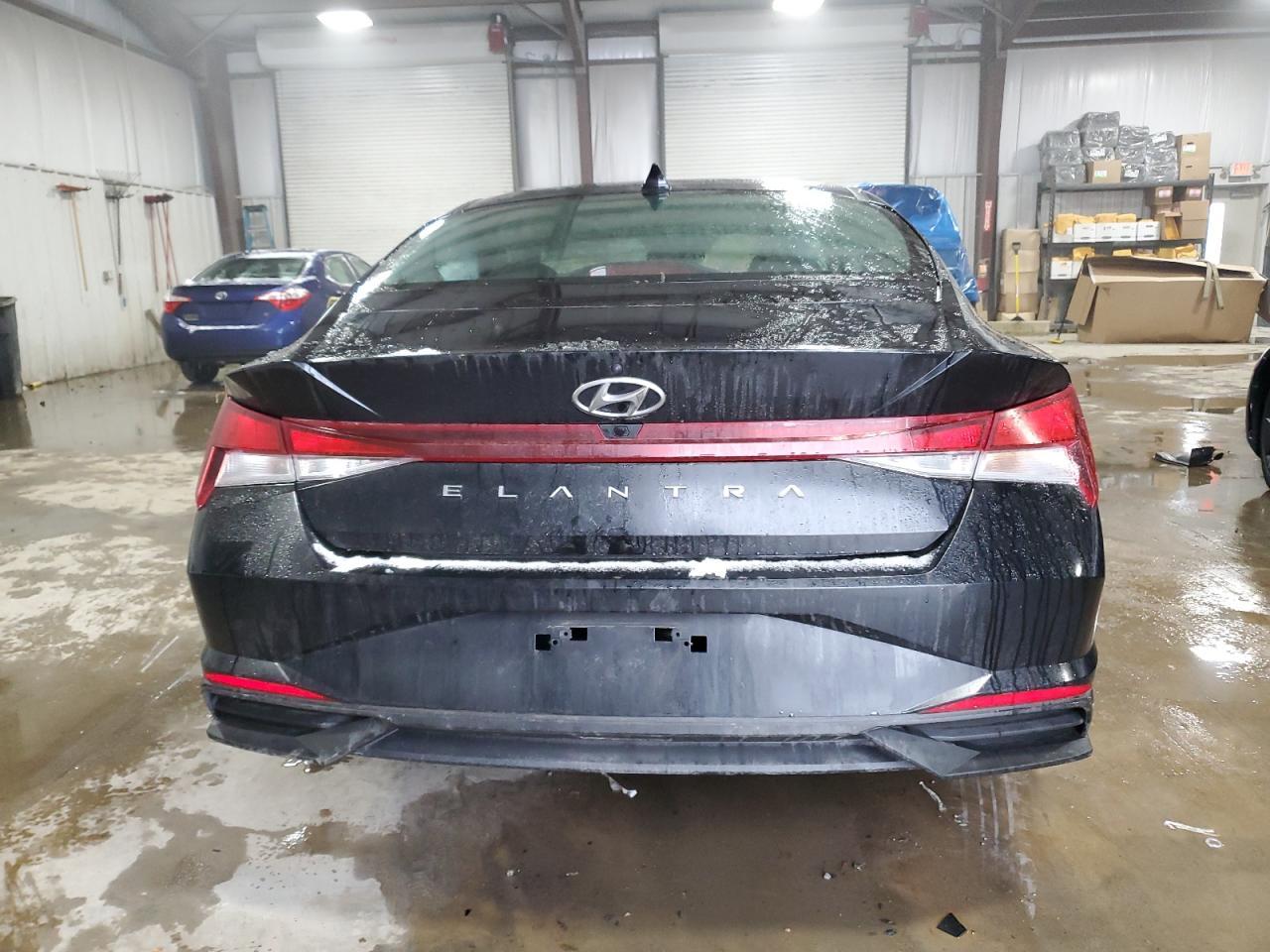 2023 HYUNDAI ELANTRA SE - Фото 6
