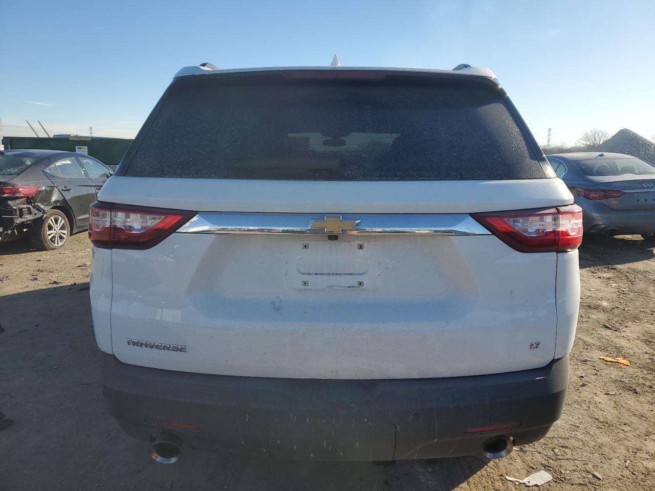 2021 CHEVROLET TRAVERSE L - Фото 6