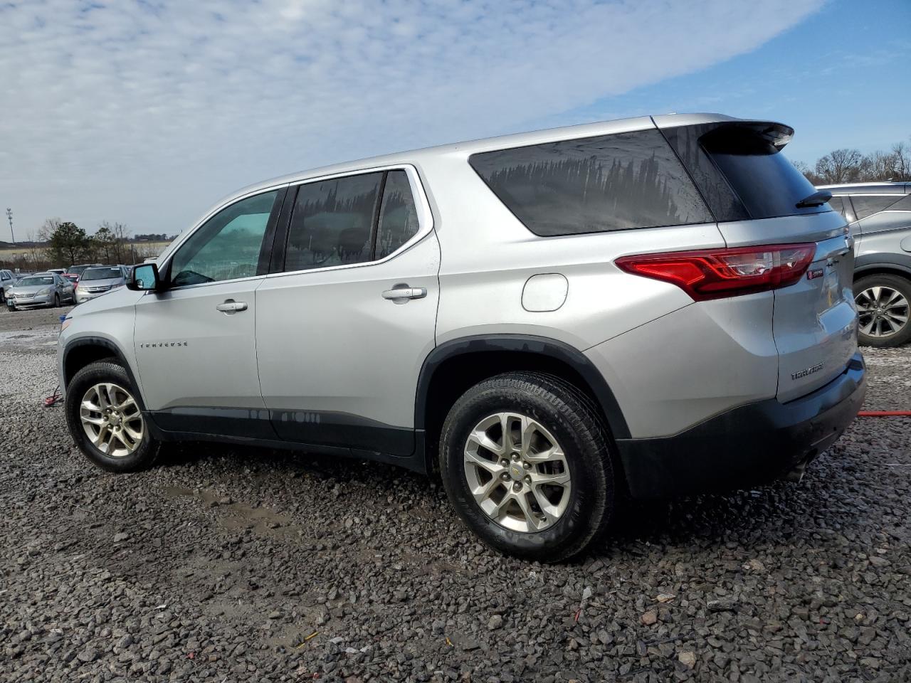 2018 CHEVROLET TRAVERSE L - Фото 2