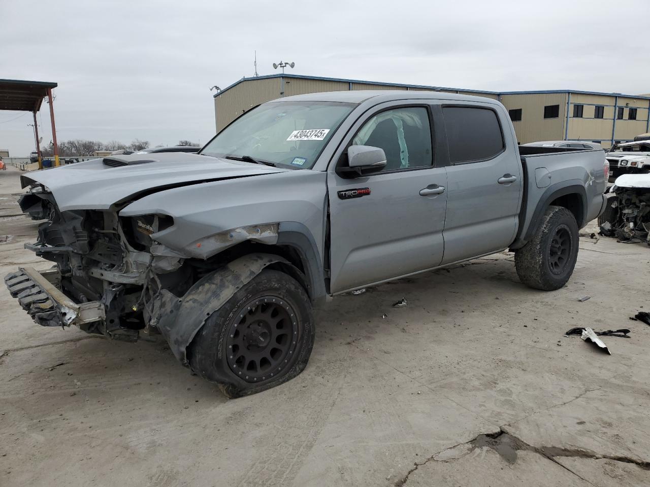 2017 TOYOTA TACOMA DOU