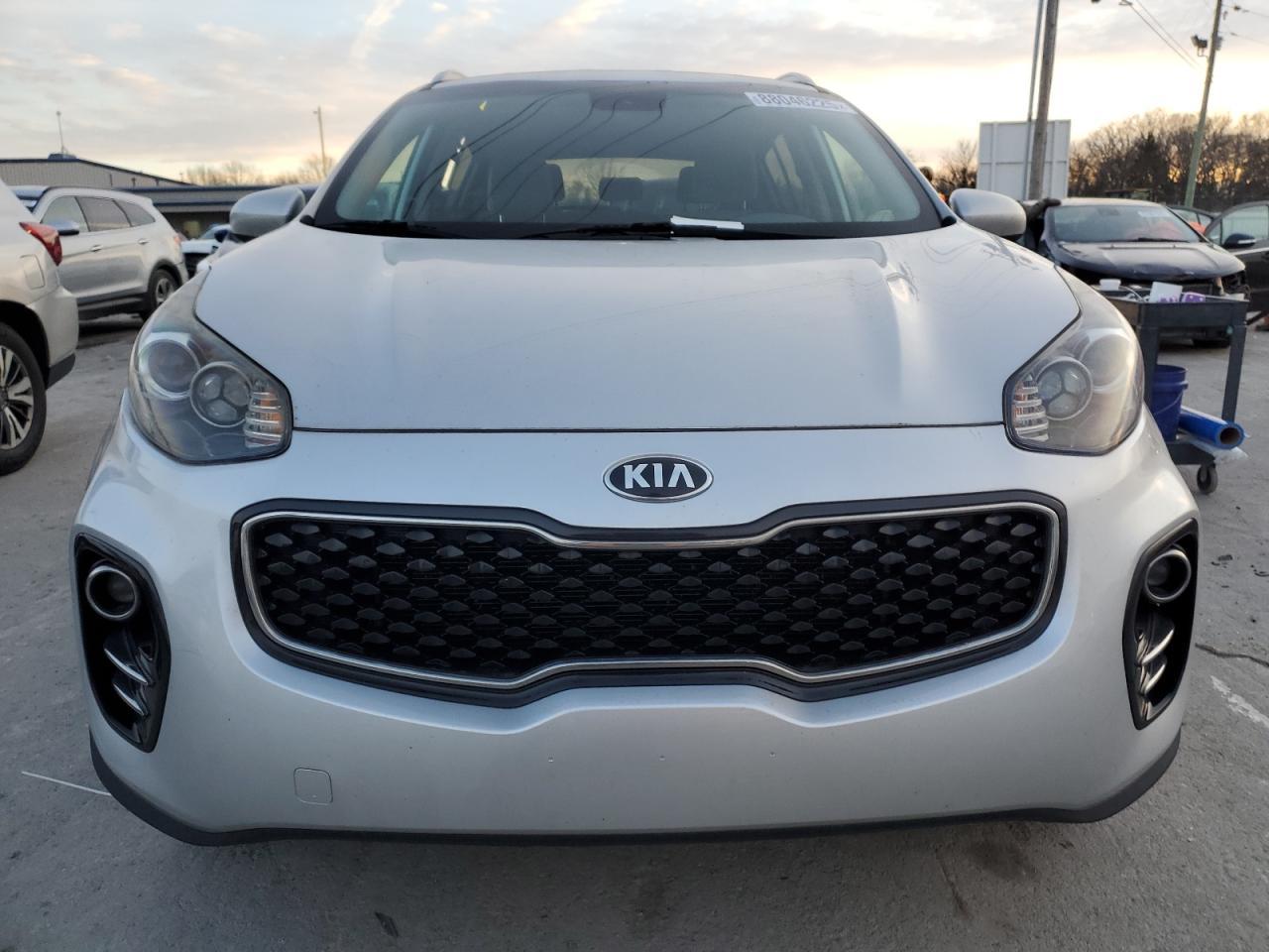 2017 KIA SPORTAGE L - Image 5