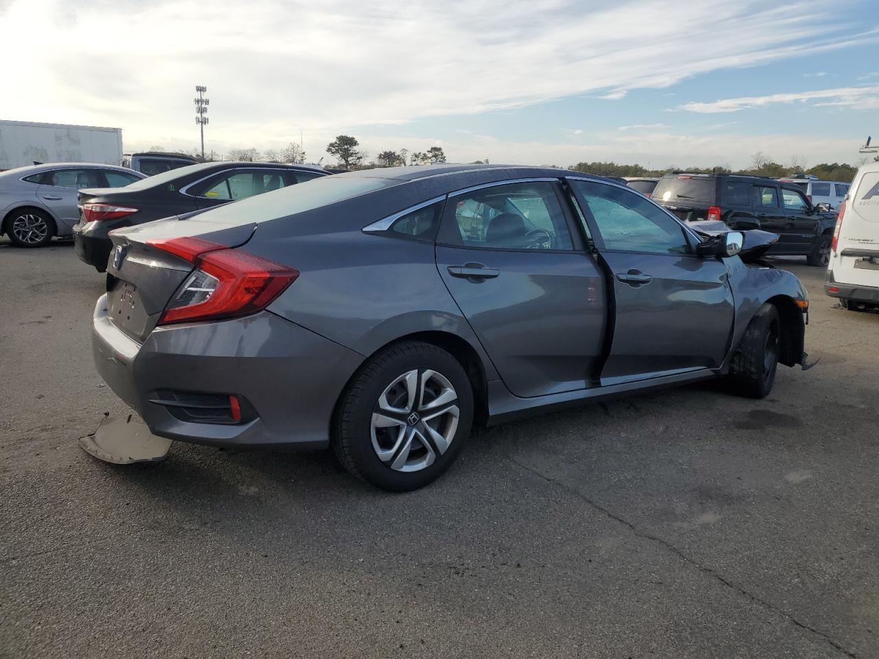 2017 HONDA CIVIC LX - Фото 3
