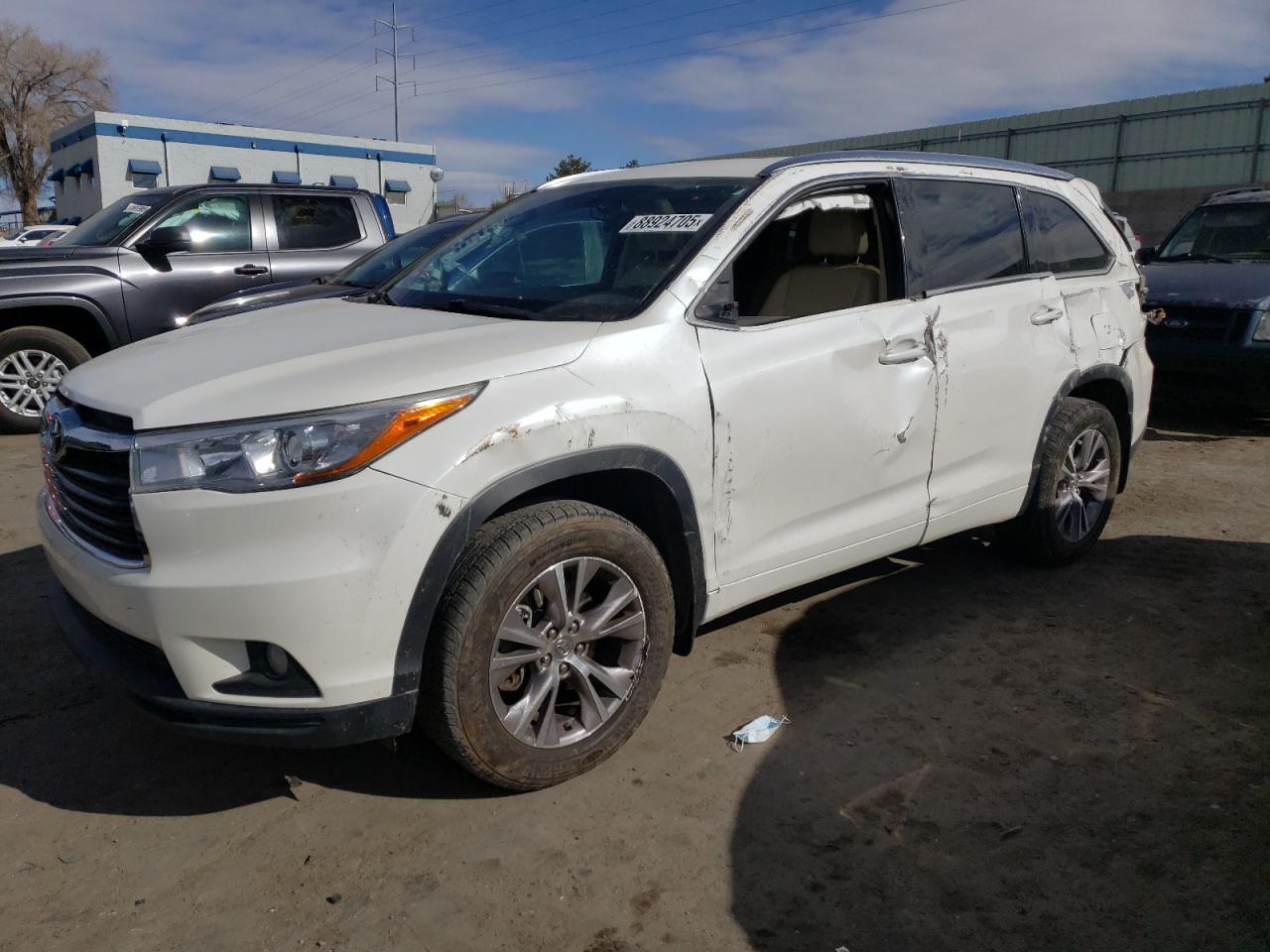 2015 TOYOTA HIGHLANDER