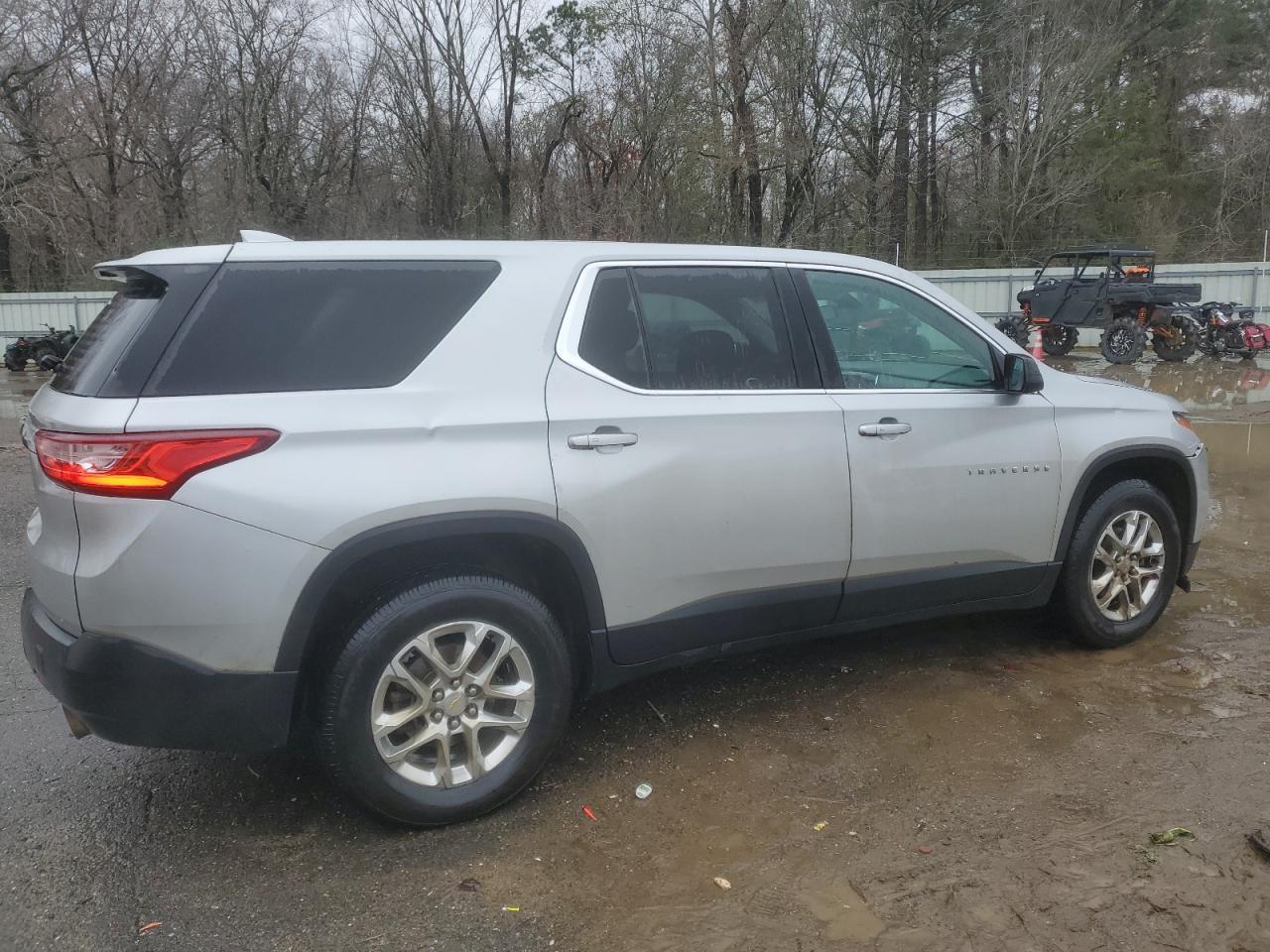 2020 CHEVROLET TRAVERSE L - Фото 3
