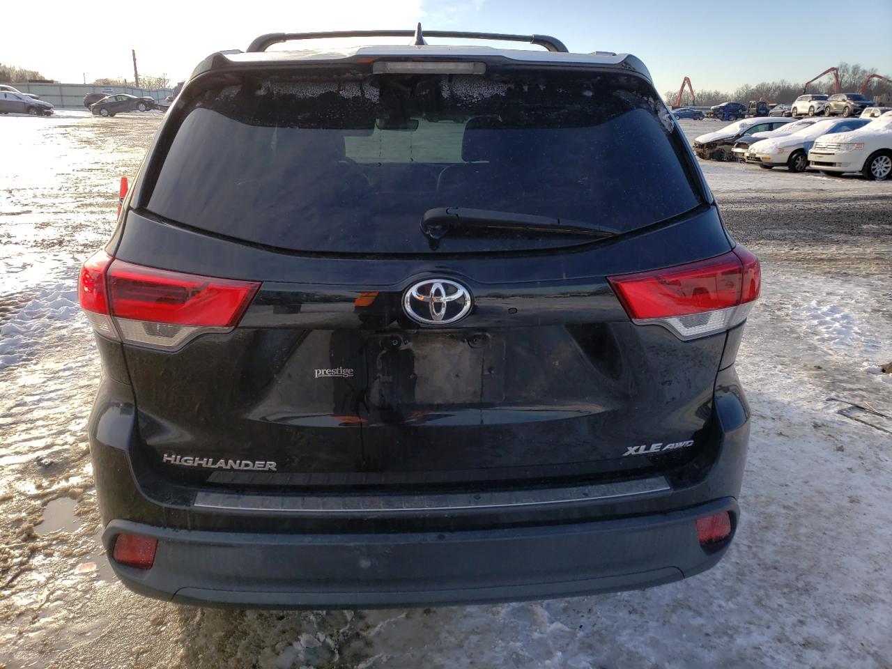 2018 TOYOTA HIGHLANDER - Image 6