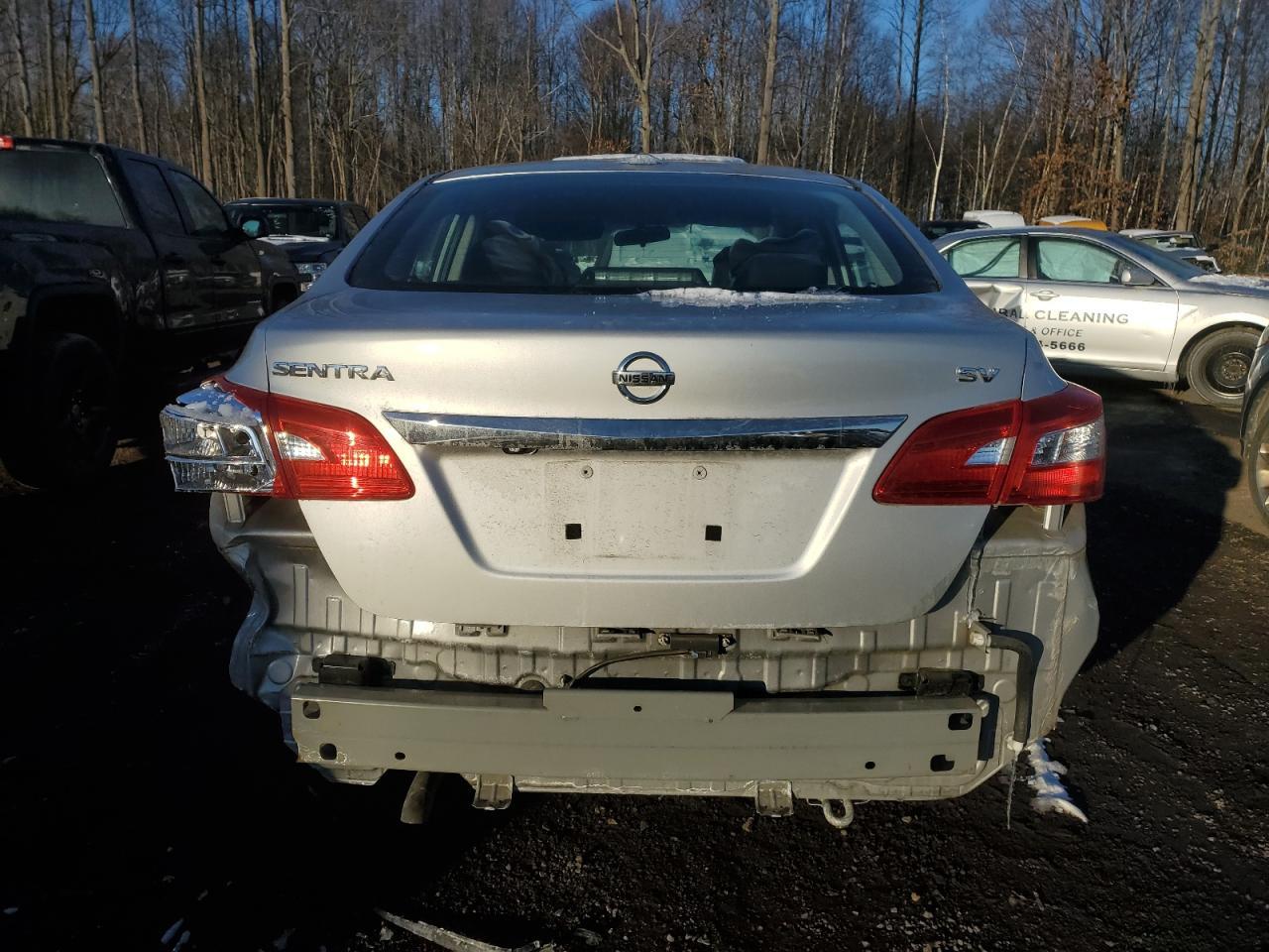 2017 NISSAN SENTRA S - Фото 6
