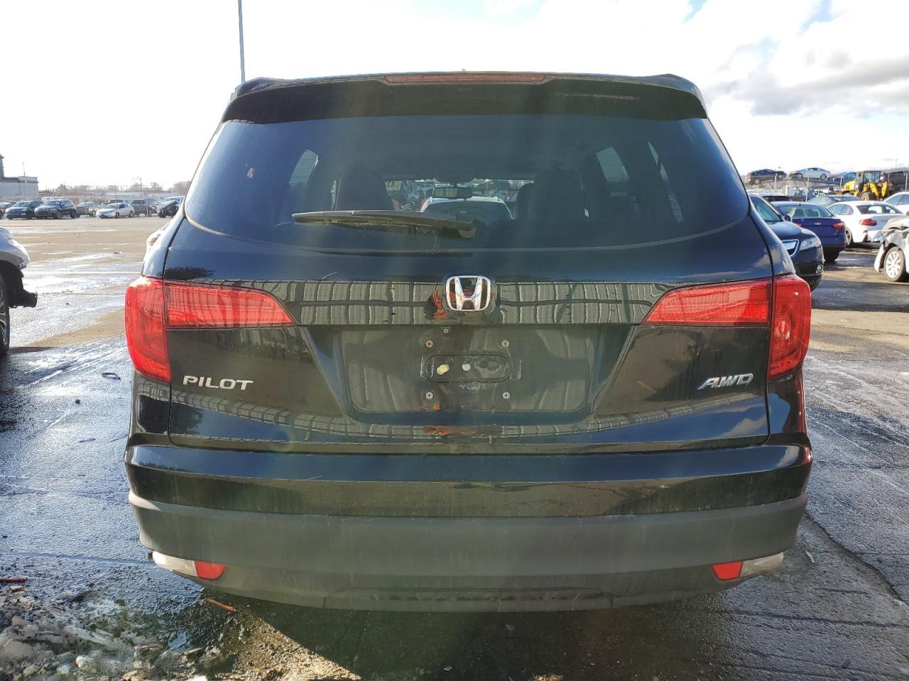 2017 HONDA PILOT EXL - Image 6