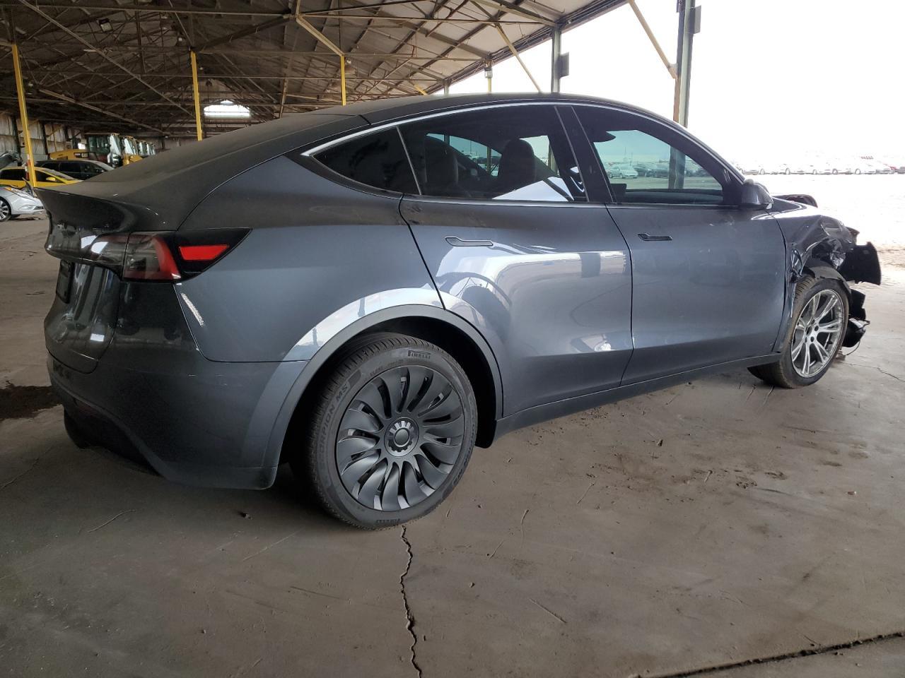 2023 TESLA MODEL Y - Image 3