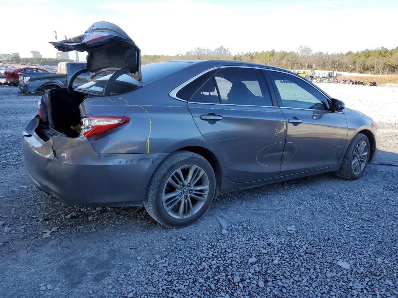 2016 TOYOTA CAMRY LE - Фото 3