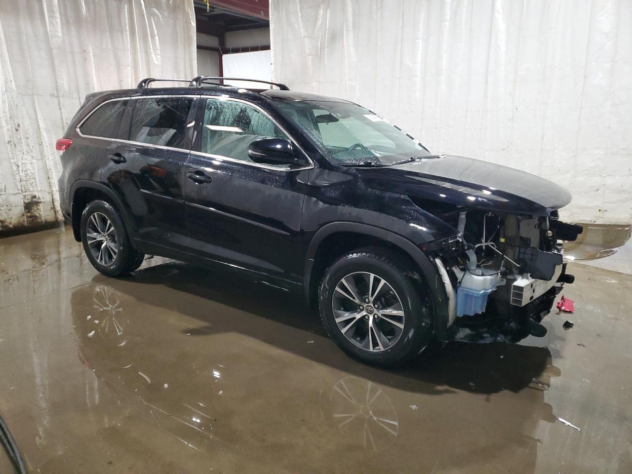 2018 TOYOTA HIGHLANDER - Image 4