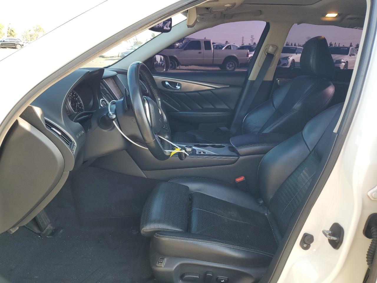 2018 INFINITI Q50 LUXE - Image 7