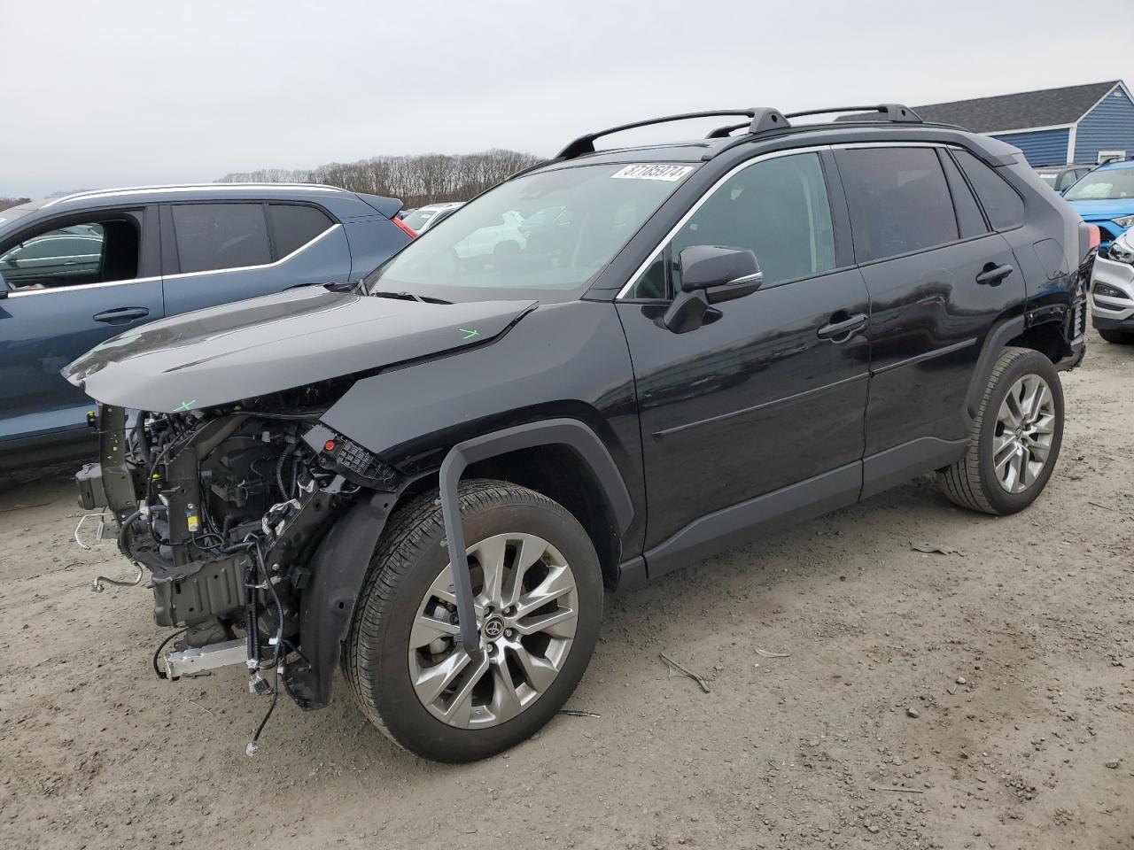 2024 TOYOTA RAV4 XLE P
