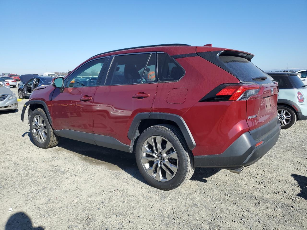2019 TOYOTA RAV4 XLE P - Image 2