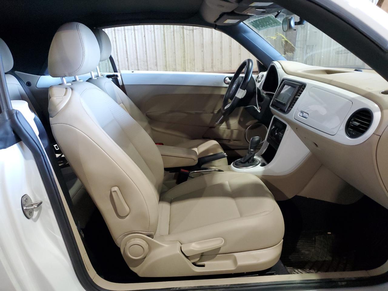 2019 VOLKSWAGEN BEETLE S - Фото 7