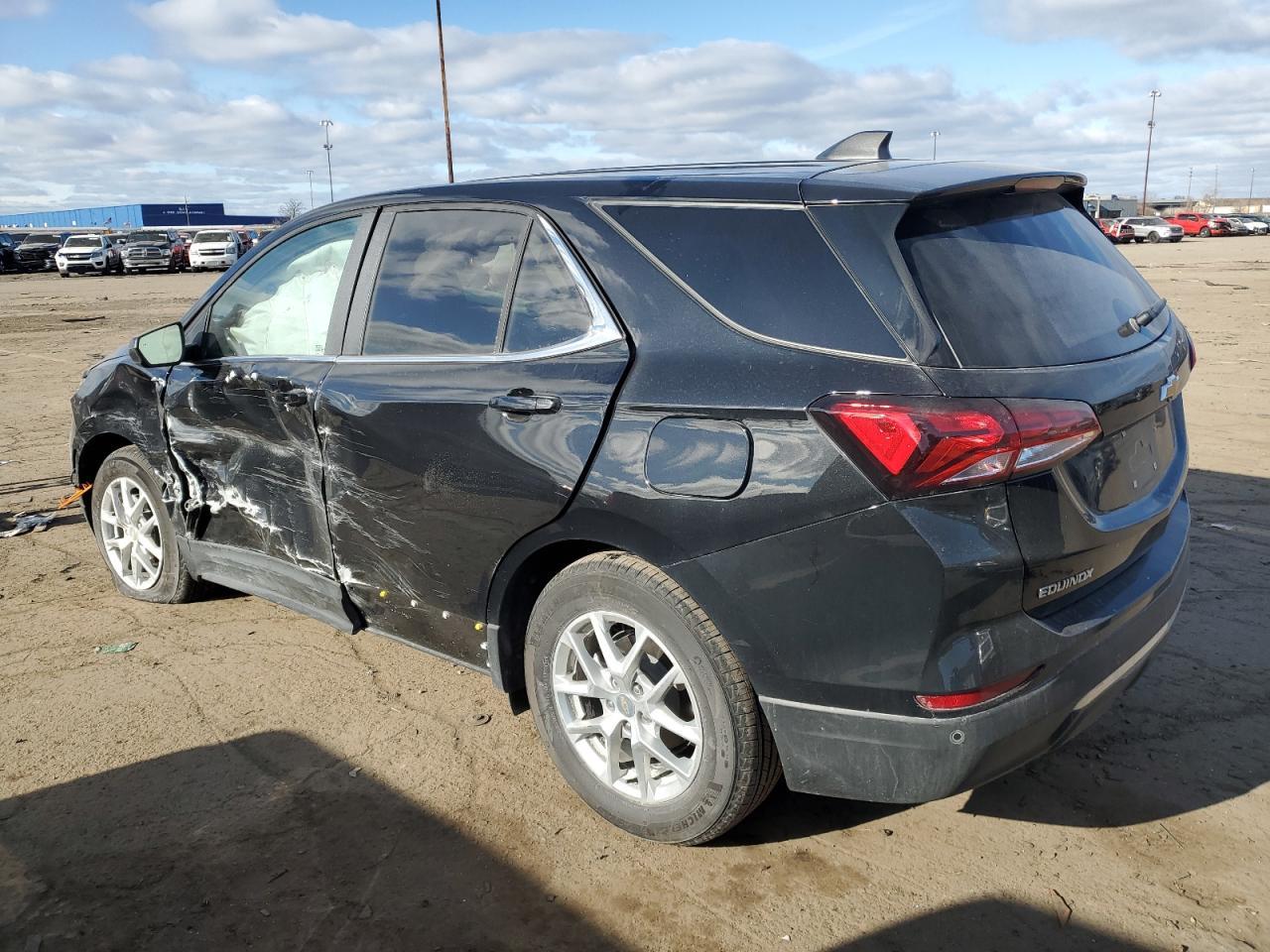 2024 CHEVROLET EQUINOX LT - Фото 2