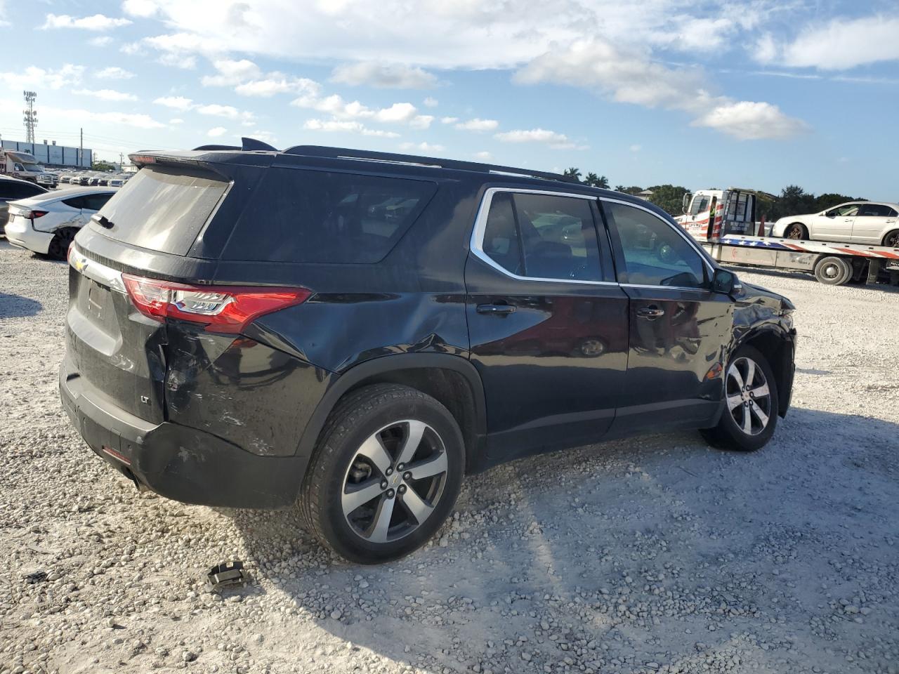 2020 CHEVROLET TRAVERSE L - Фото 3