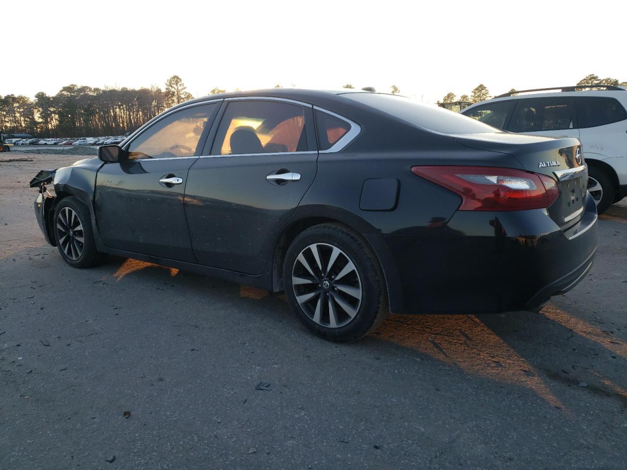 2018 NISSAN ALTIMA 2.5 - Фото 2