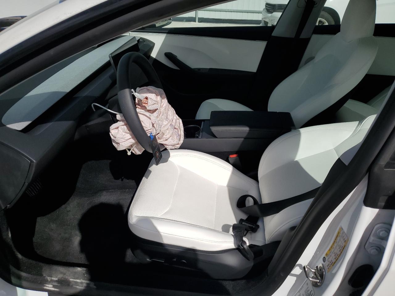 2024 TESLA MODEL 3 - Фото 7
