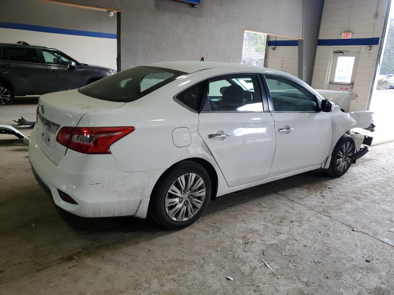 2018 NISSAN SENTRA S - Фото 3