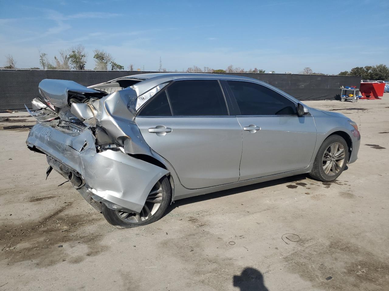 2017 TOYOTA CAMRY LE - Фото 3