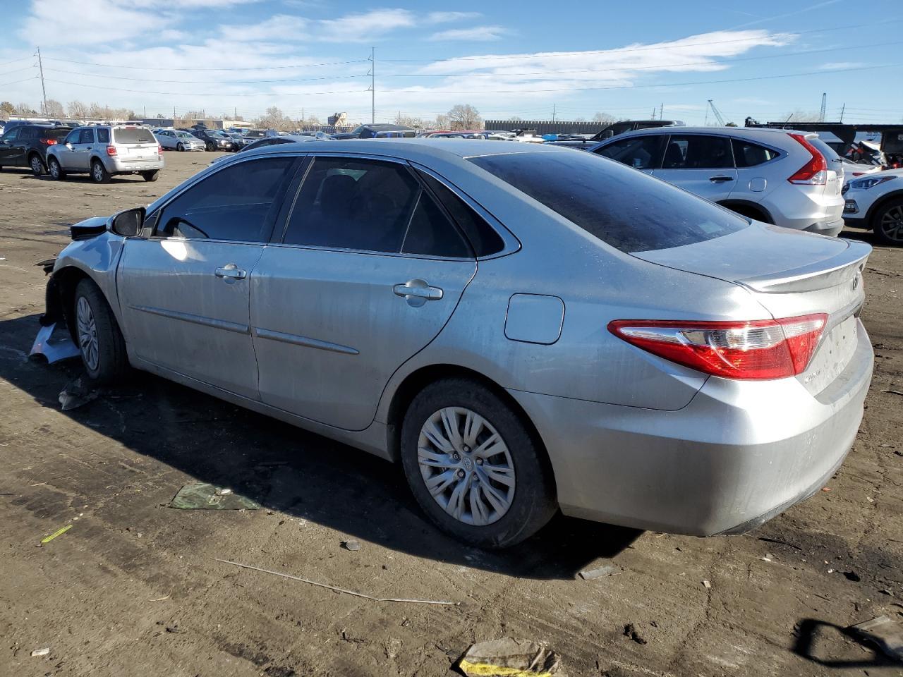 2017 TOYOTA CAMRY LE - Фото 2