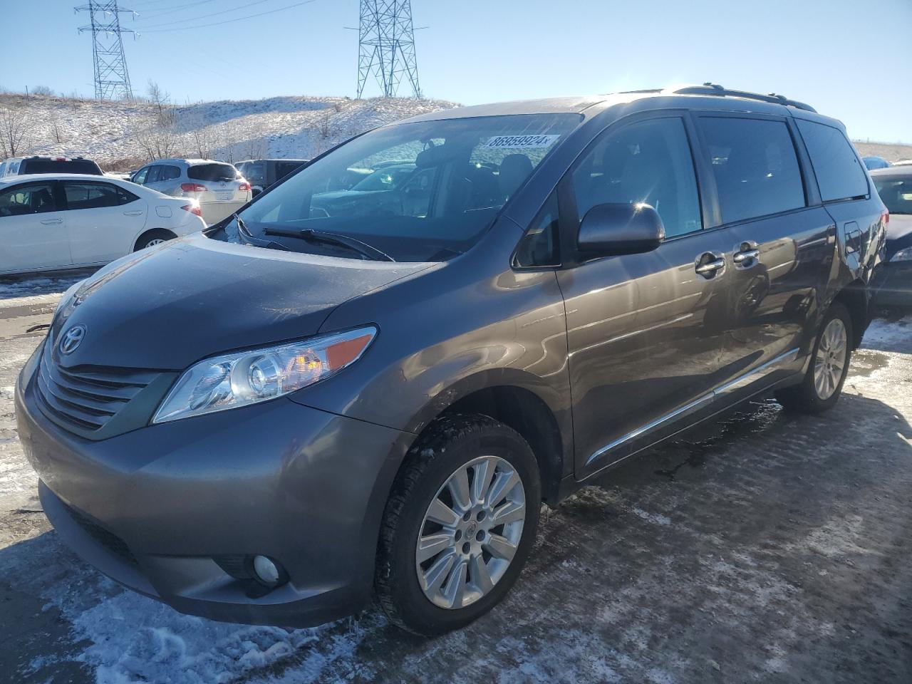 2011 TOYOTA SIENNA XLE