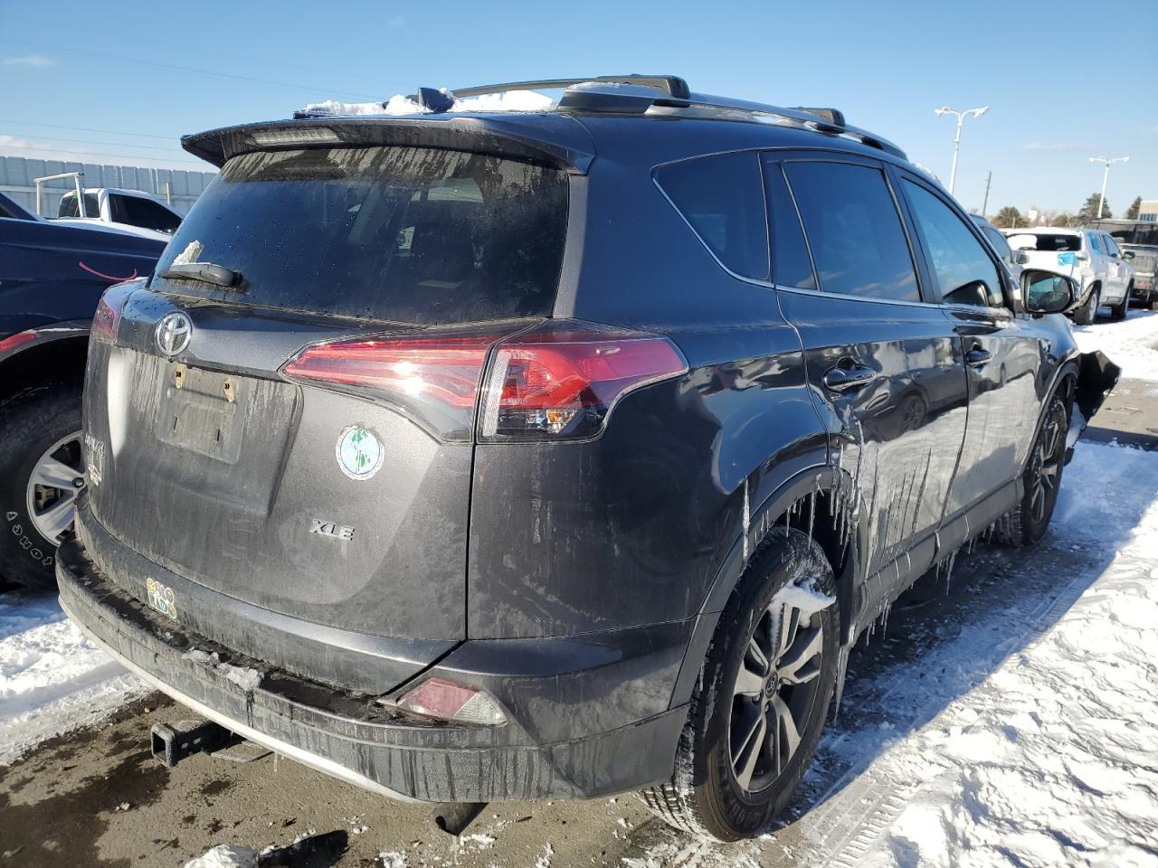 2016 TOYOTA RAV4 XLE - Image 3