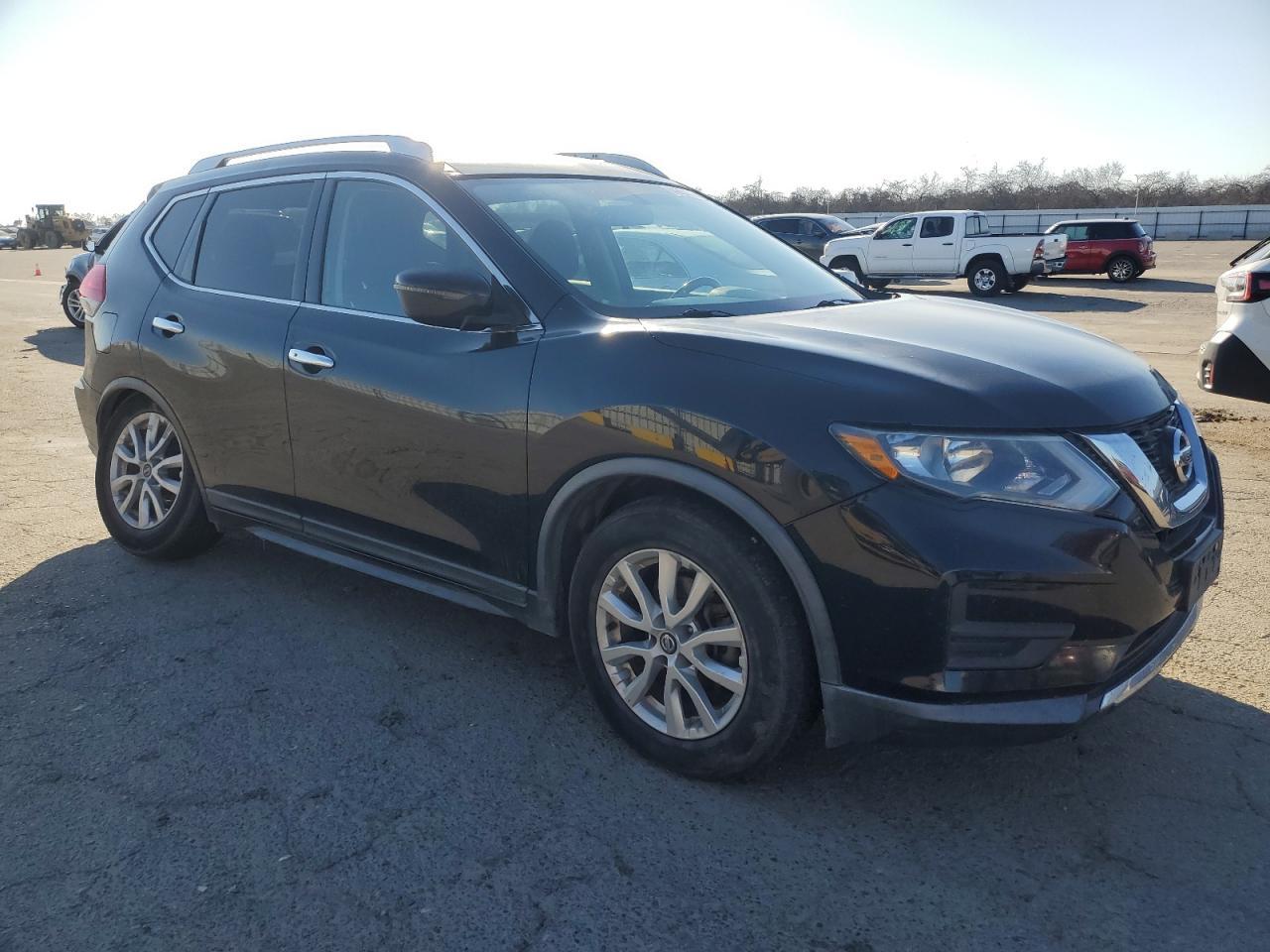 2017 NISSAN ROGUE S - Фото 4