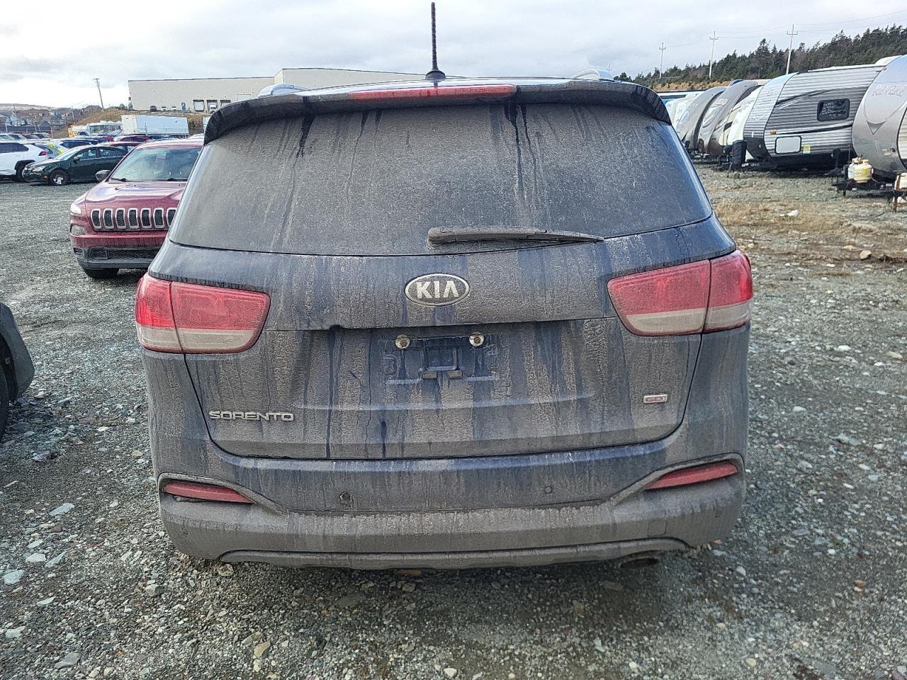 2017 KIA SORENTO LX - Фото 6