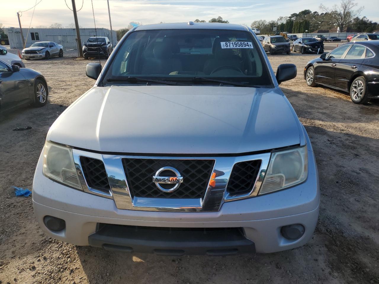2012 NISSAN FRONTIER S - Фото 5
